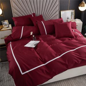 Super Soft Touch Bedding Sets 4 Season King Size Printed High Quality Embroidery Designer Bed Comforters